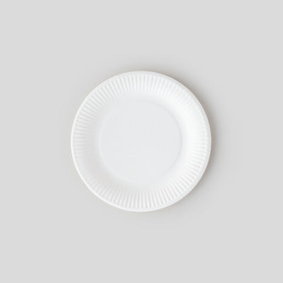 Monoprix maison 50 assietes blanche 23cm en carton Monoprix maison 50 assietes blanche 23cm en carton